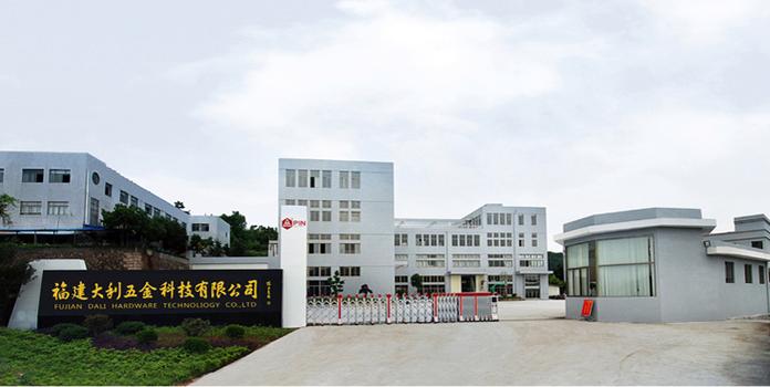 张良俊,公司经营范围包括:五金产品,各类刀剪,园林工具